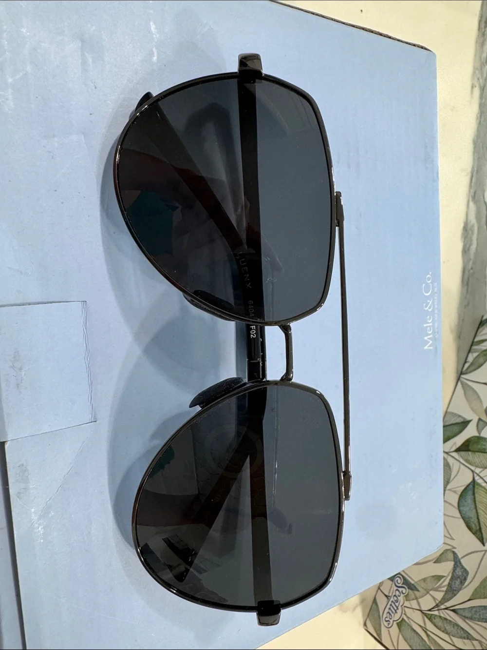 Luenx Aviator Sunglasses with Dark Gray Lenses
